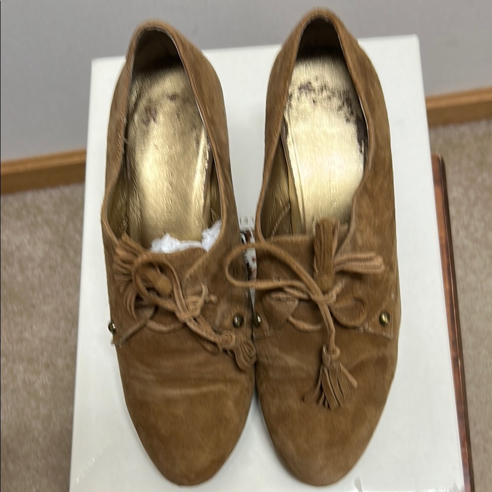 Anne Klein Elegant Brown Suede Women's Shoes